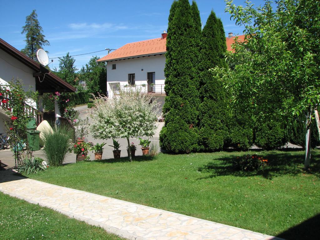 Apartment Ilija Rakovica Exterior foto